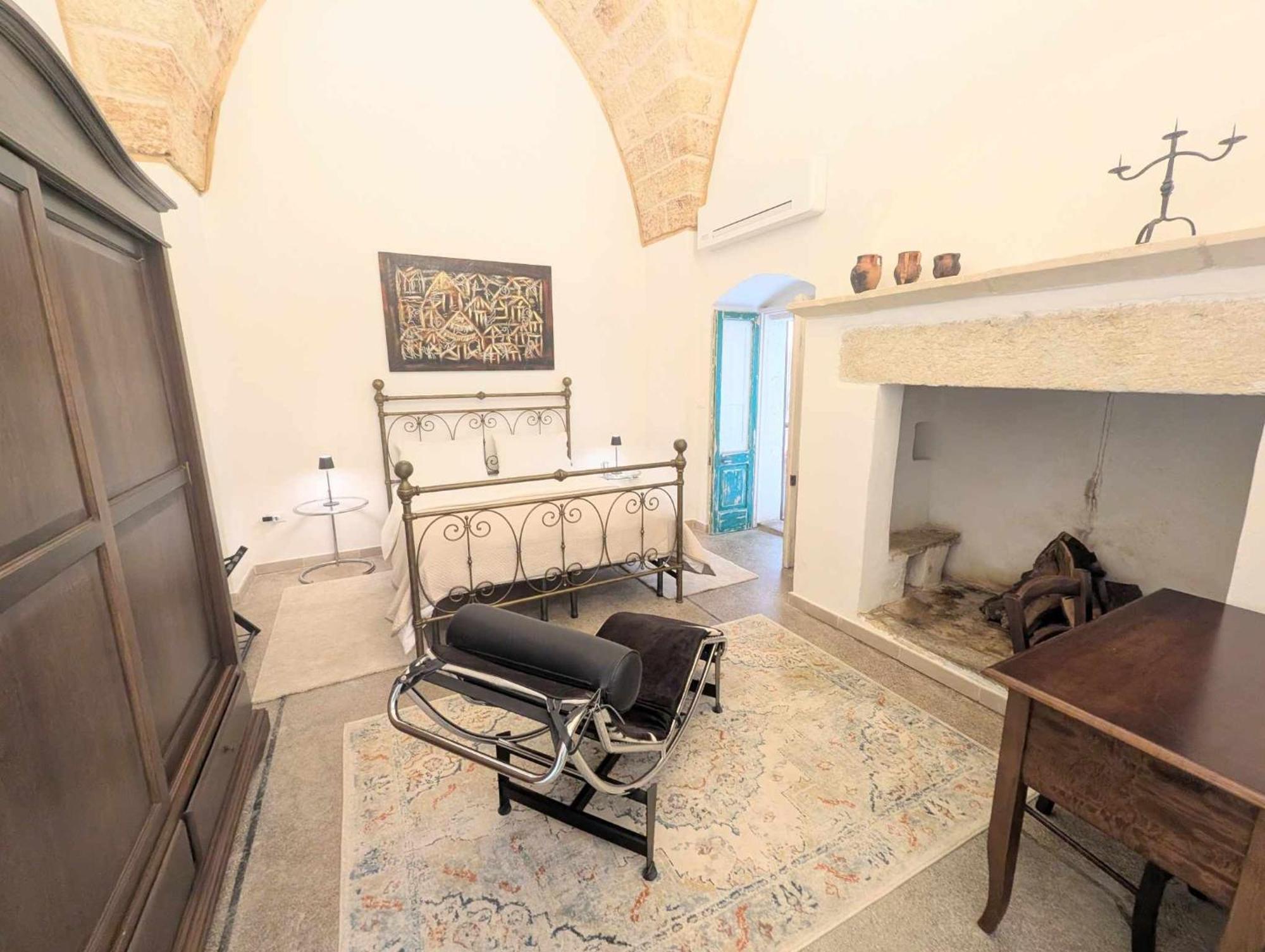 The Art Of Leo Bed & Breakfast Lucugnano Exterior photo